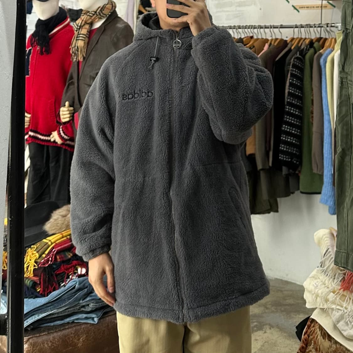 (착용컷) 아디다스 양털 플리스 후드 자켓 (남성용 103) 상품이미지3