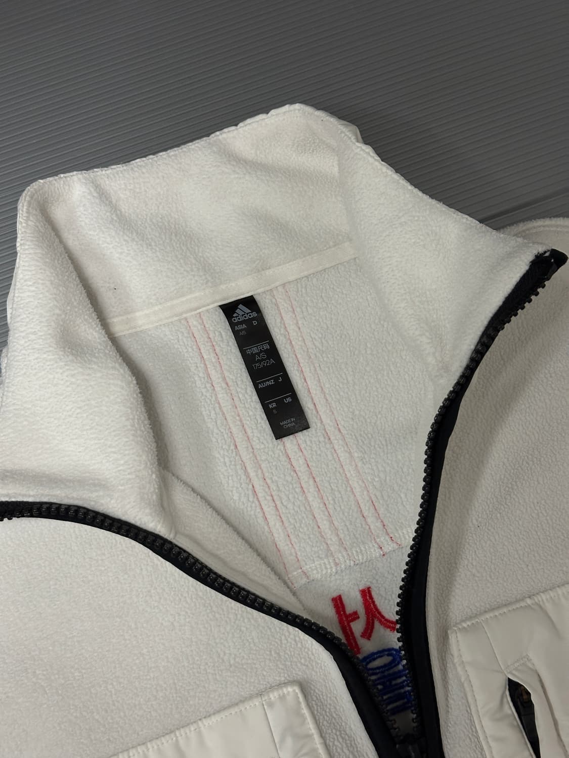 아디다스 서울 후리스 뽀글이 자켓 화이트 S 상품이미지4