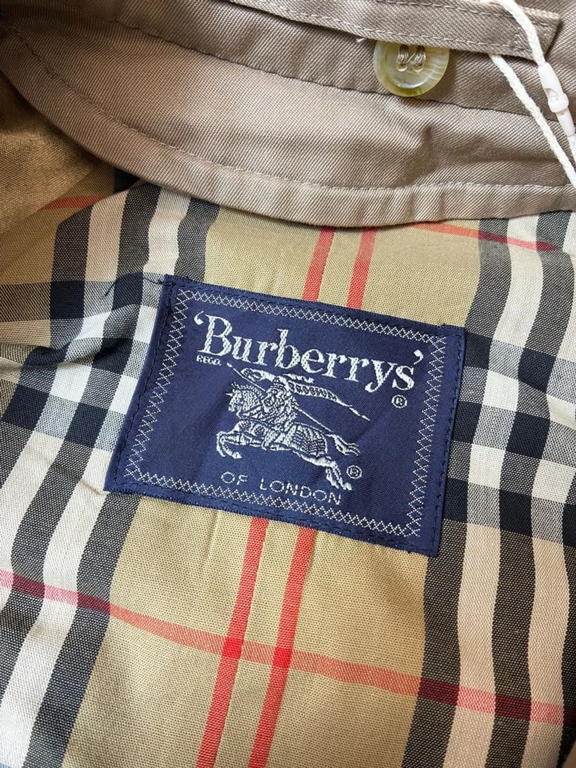 버버리 90's 견장 밀리터리 벨티드 트렌치 코트 PN7517 상품이미지8