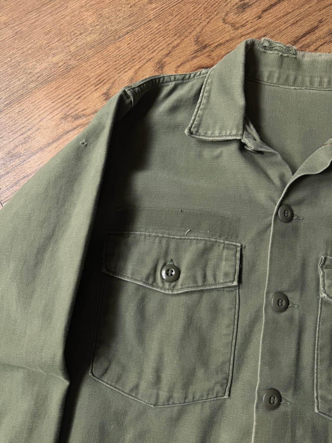 [M]70's 오리지널 U.S ARMY OG-107 패치 밀리터리 셔츠 상품이미지3