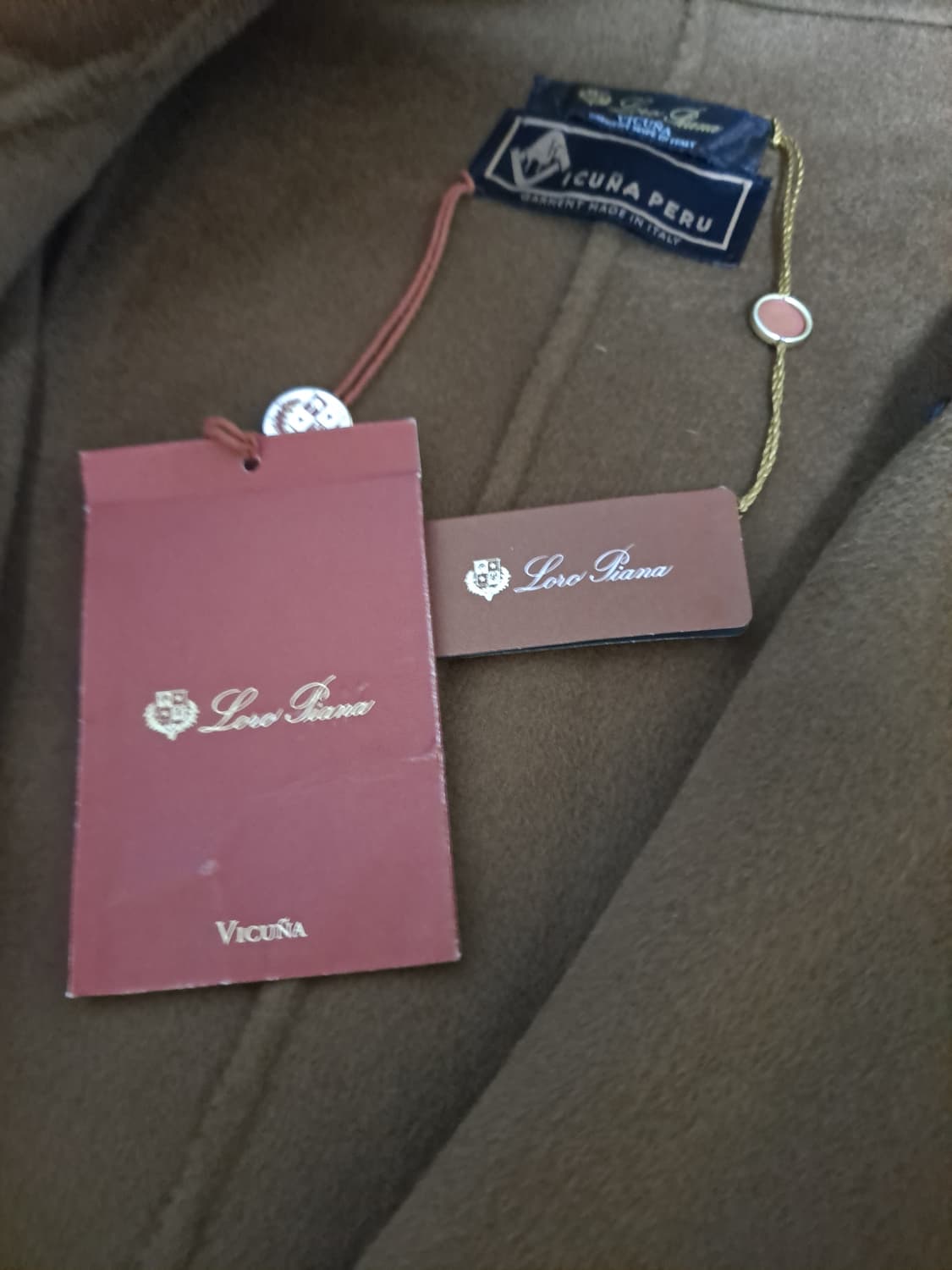 풀구성 새상품) 정가 5700 로로피아나 비쿠냐 코트 상품이미지4