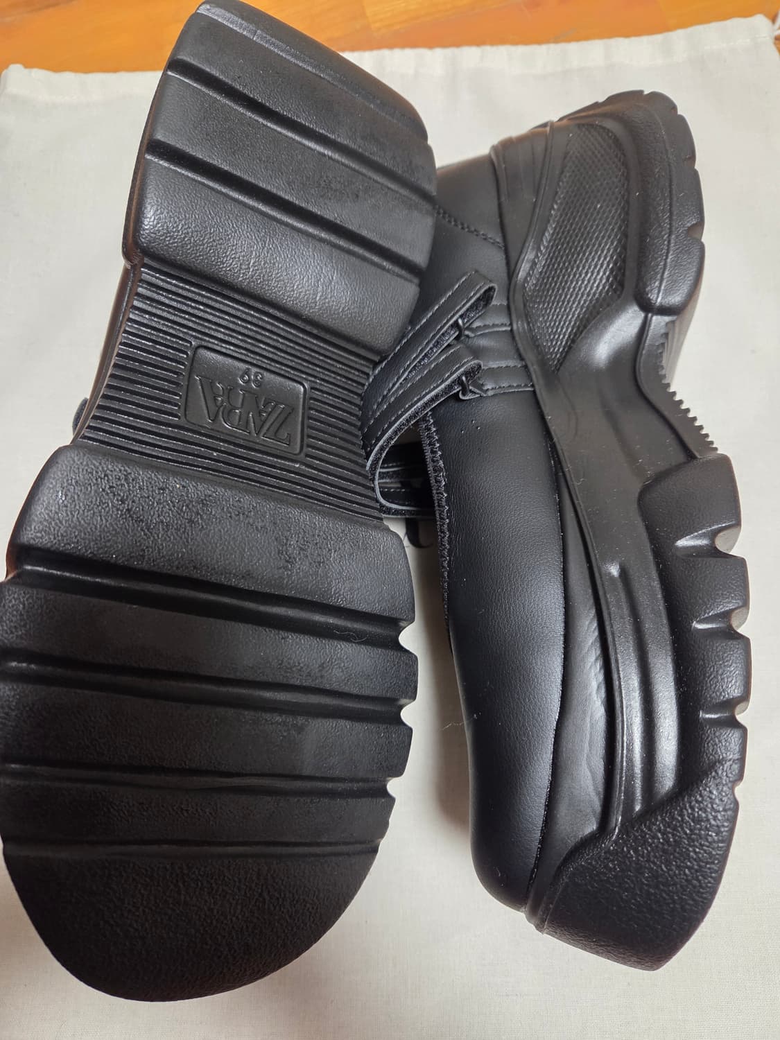 자라 스포츠 발레리나 플랫슈즈 상품이미지3