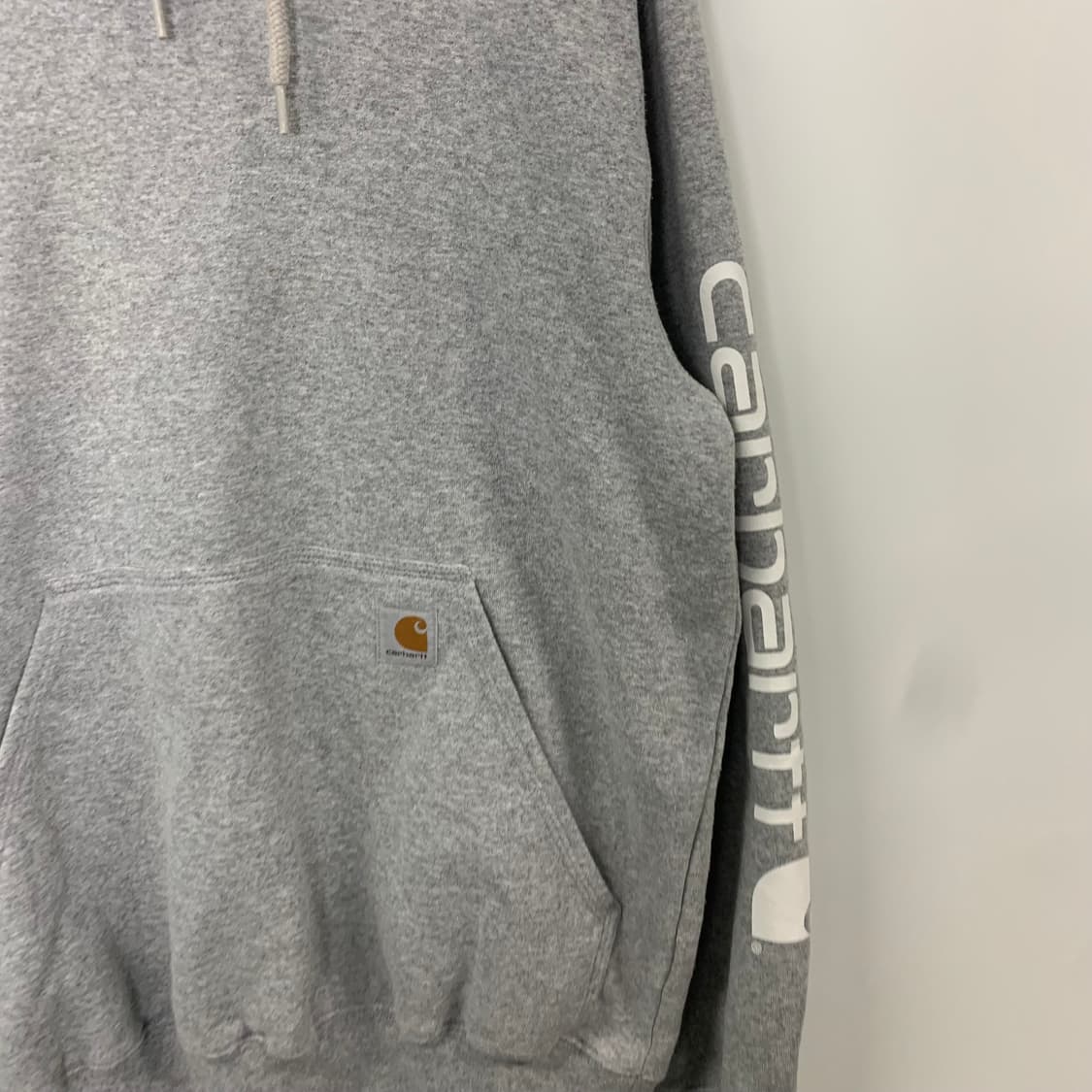 칼하트 레터링 그레이 후드티 상품이미지4