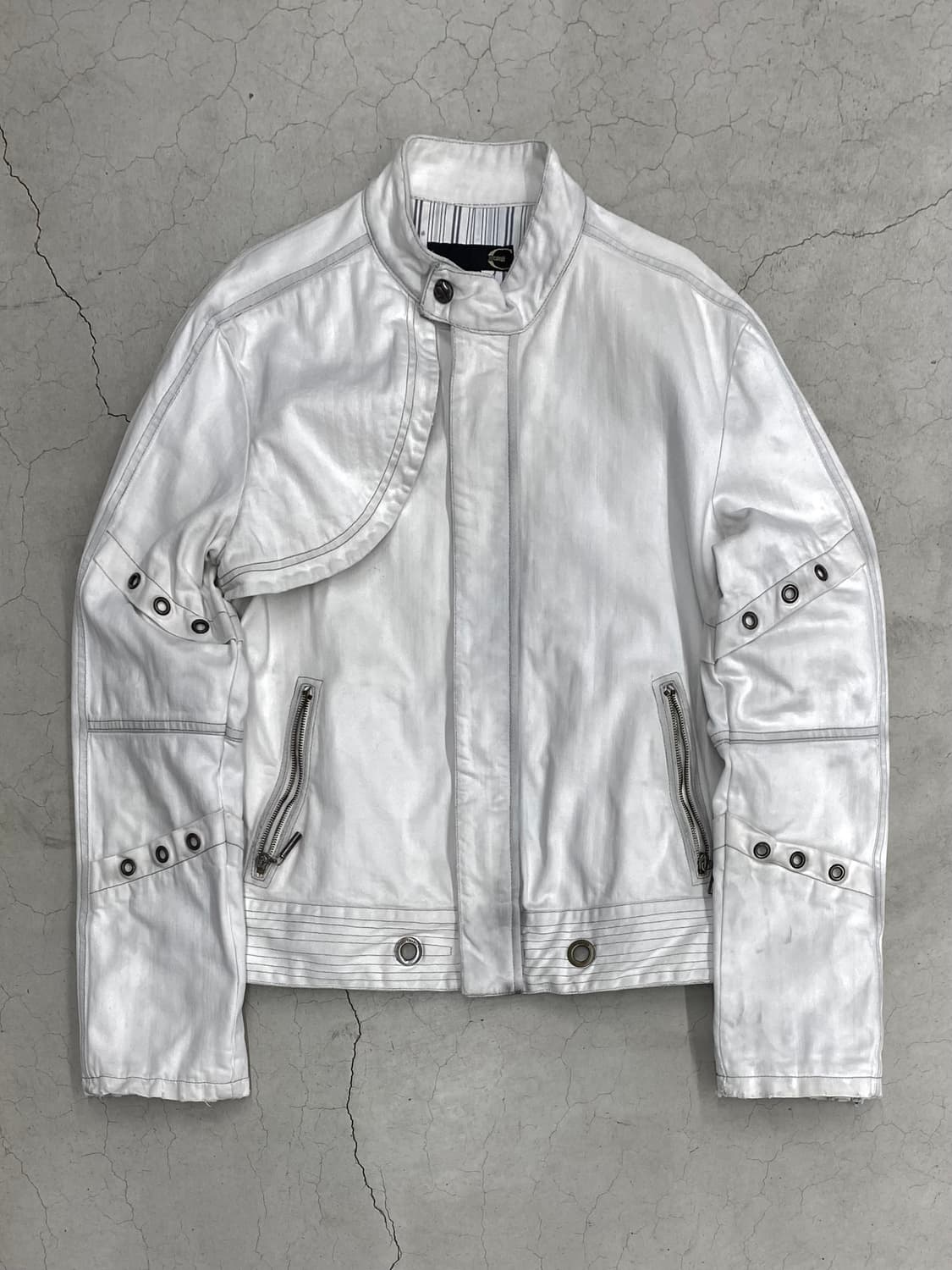 2000s 저스트 카발리 디스트레스드 아일렛 자켓 상품이미지1