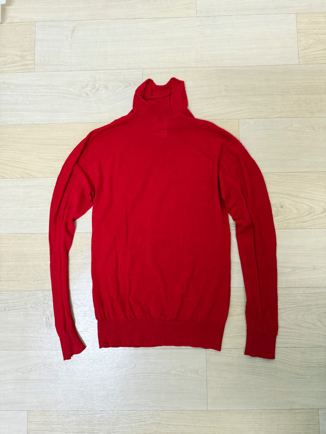 agnes b 얇은 터틀넥 니트 풀오버 상품이미지1