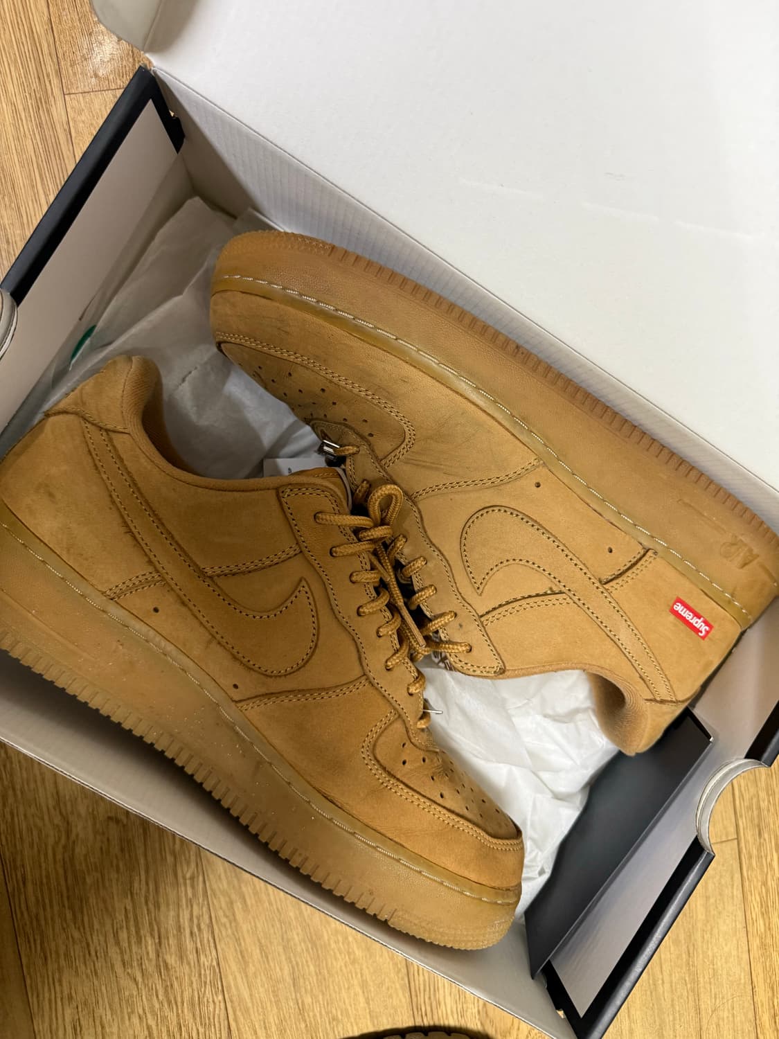 슈프림 나이키 에어포스 270 상품이미지1