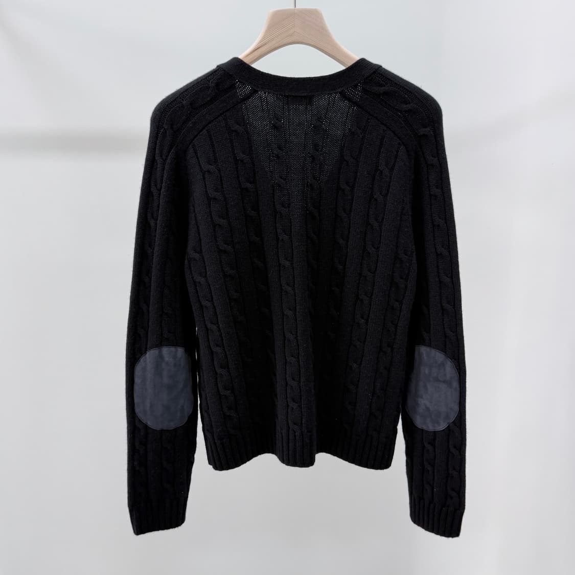 [S+급/M] 셀린느 트리오페 캐시미어 케이블 니트 가디건 블랙 상품이미지5