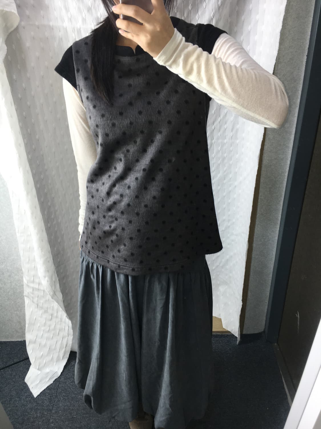 그레이 도트 반소매 니트 상품이미지2