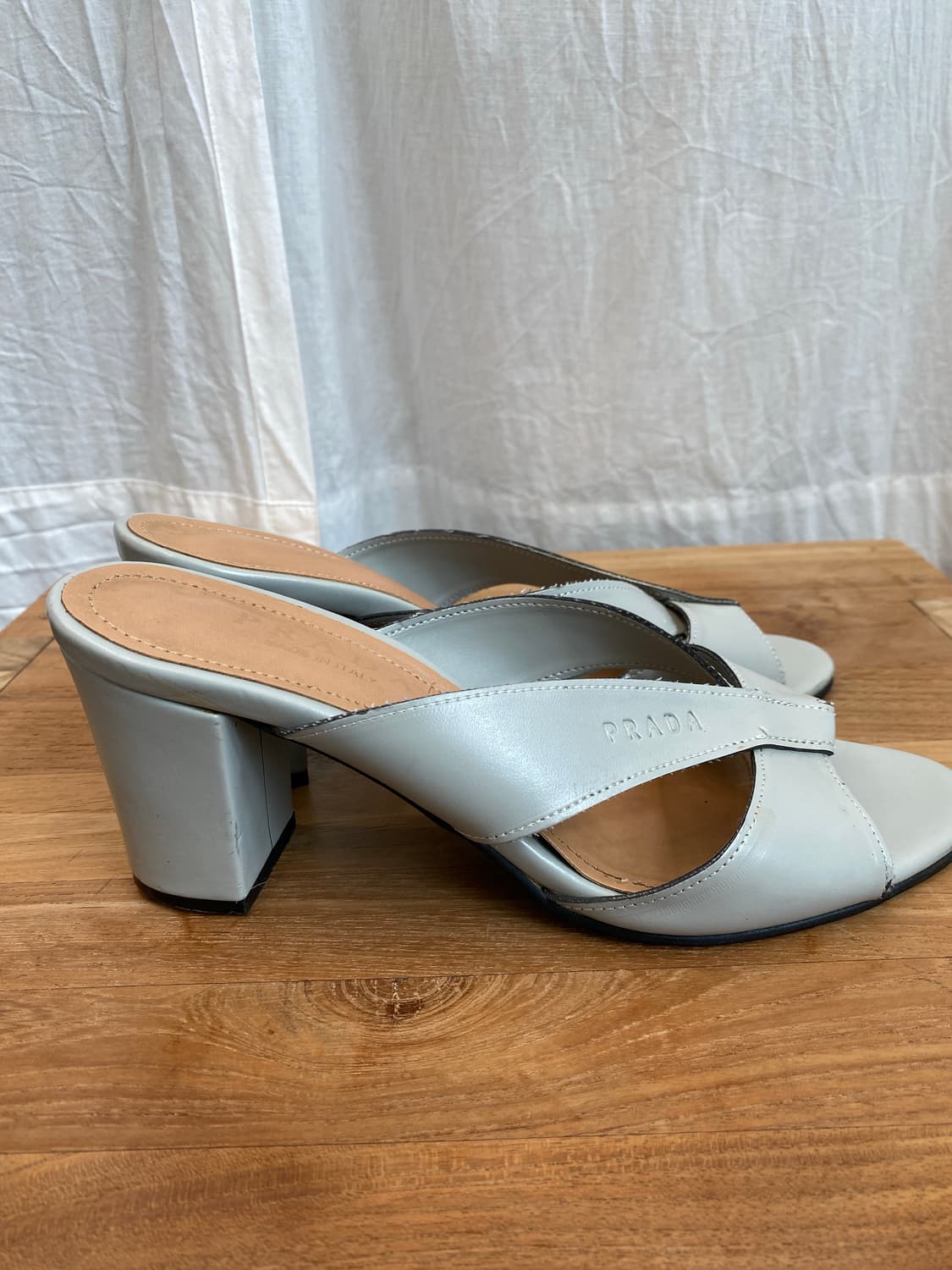 프라다 그레이 뮬 235-240 상품이미지4