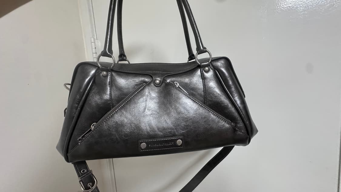 썬번프로젝트 M.O.S 레더 크로스백 메탈 상품이미지6