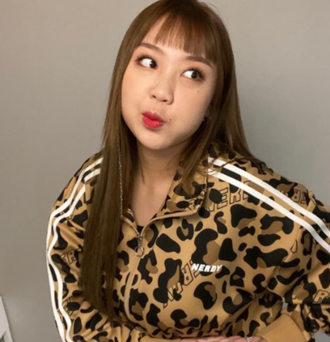 이영지x널디 콜라보 레오파드 져지 상품이미지2