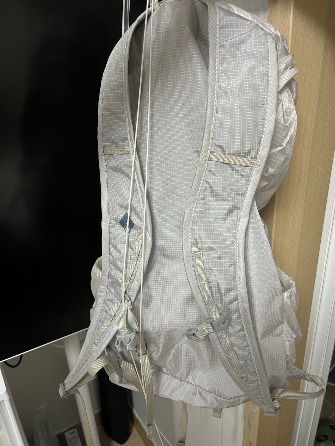 몽벨 버사라이트 20L 라이트 그레이 상품이미지4