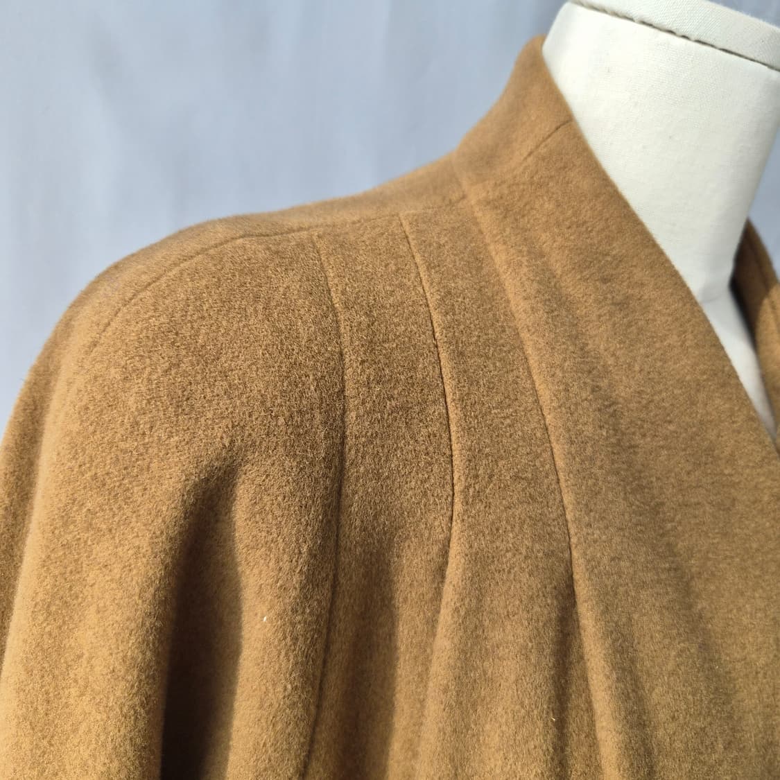 SANYO Carat 울100% 카멜 더블 노카라 코트 상품이미지9