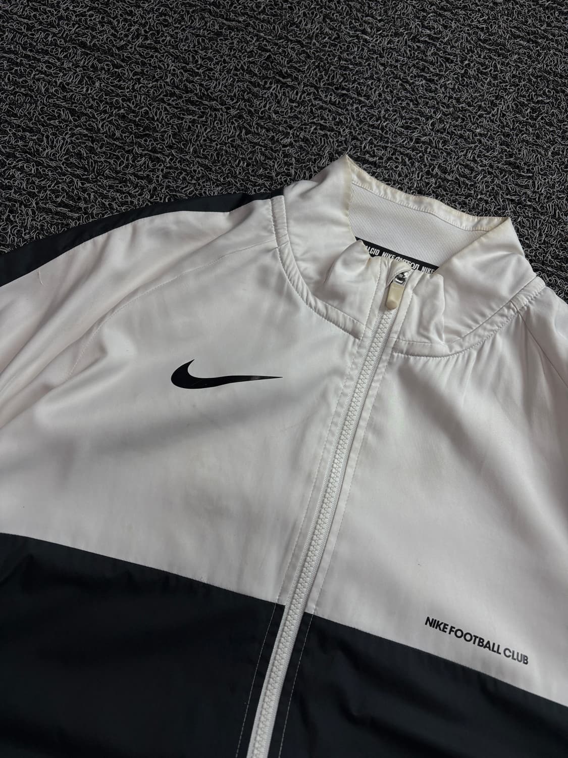 나이키 스우시로고 풋볼 트레이닝 바람막이 자켓 1733 상품이미지3