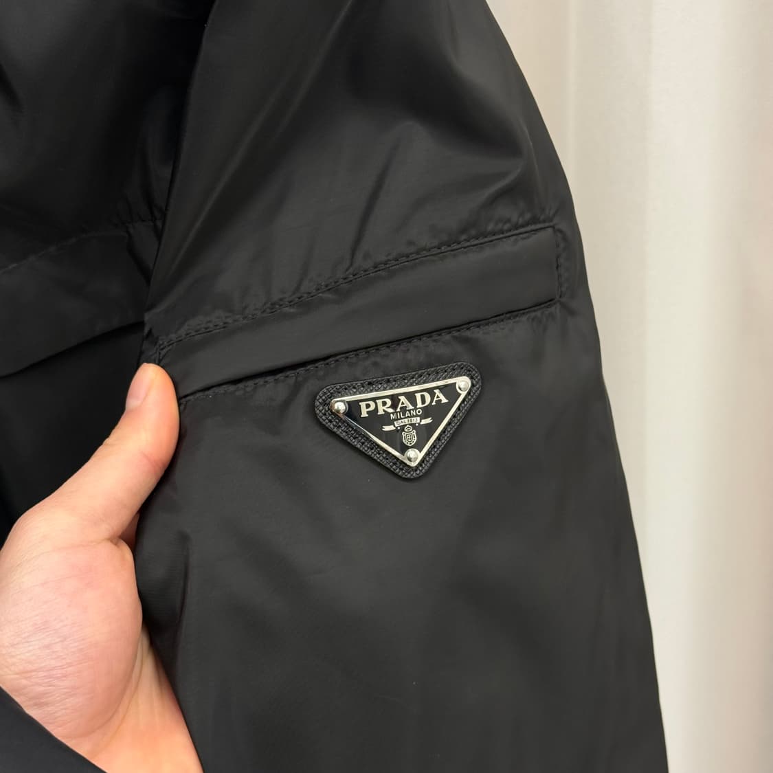 [신형/54] 프라다 리나일론 바람막이 블랙 상품이미지3