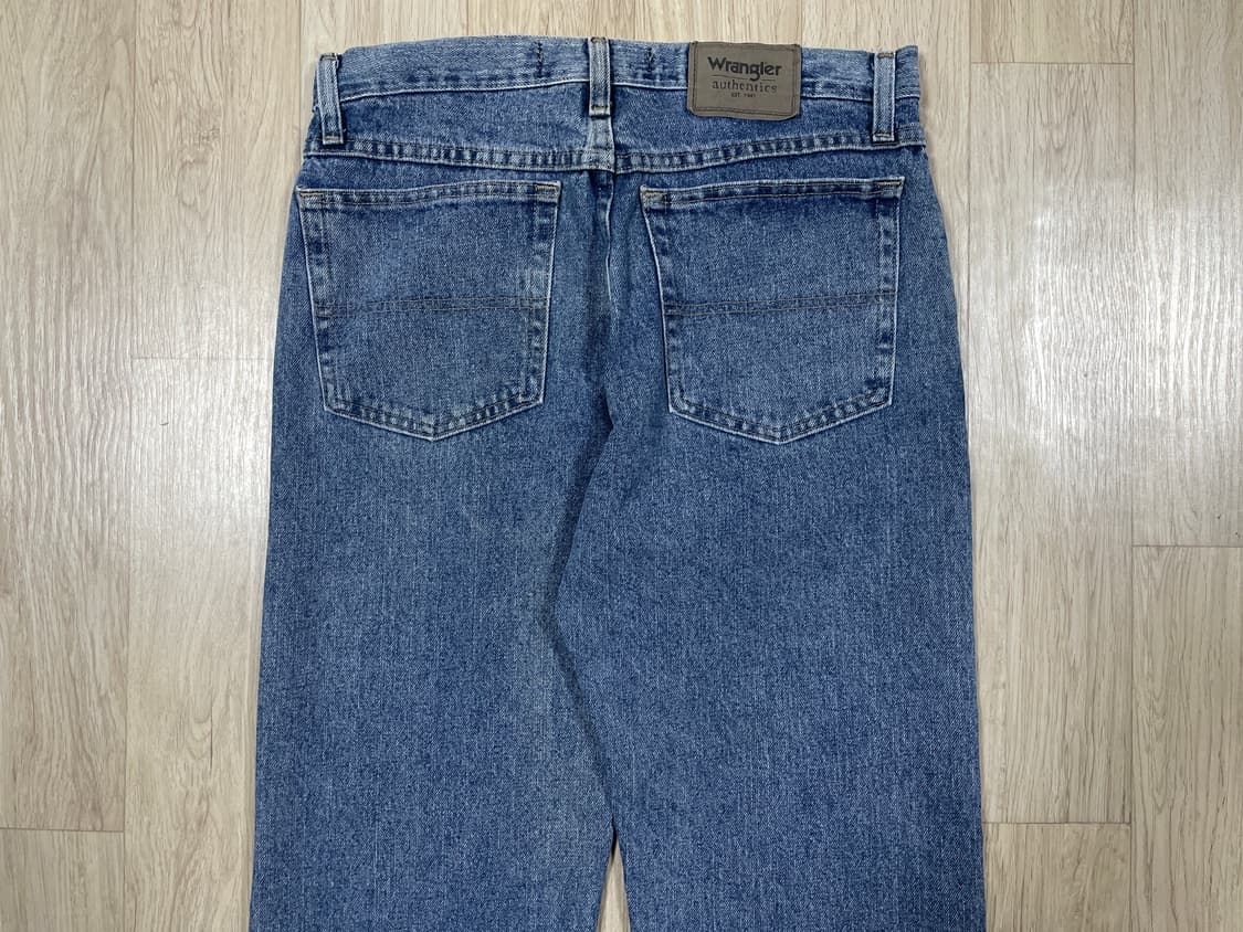 31) 00's 랭글러 미국판 스트레이트핏 중청 데님팬츠 상품이미지8