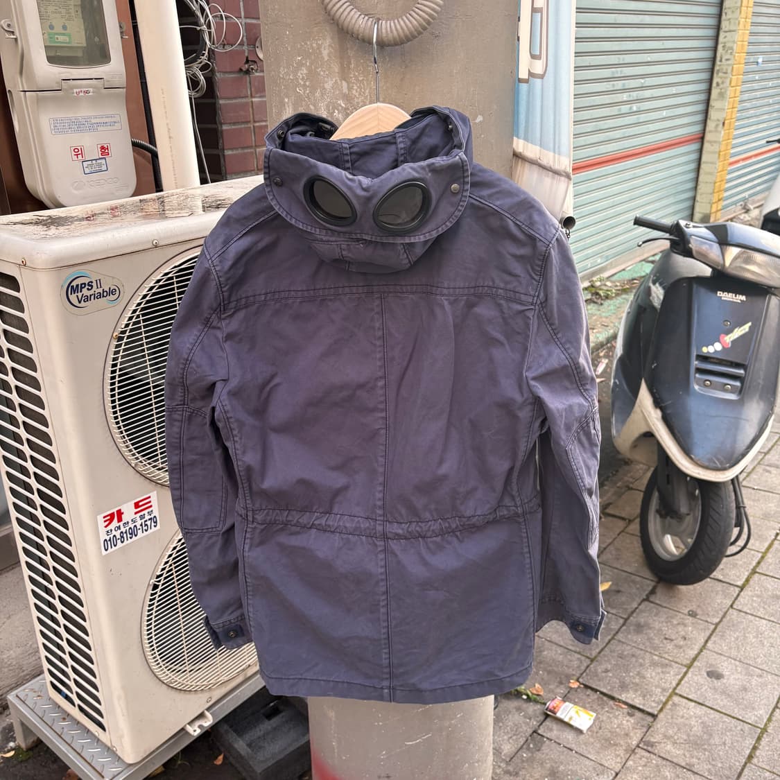 씨피컴퍼니 네이비 페이딩 고글 사파리 후디 자켓 상품이미지5