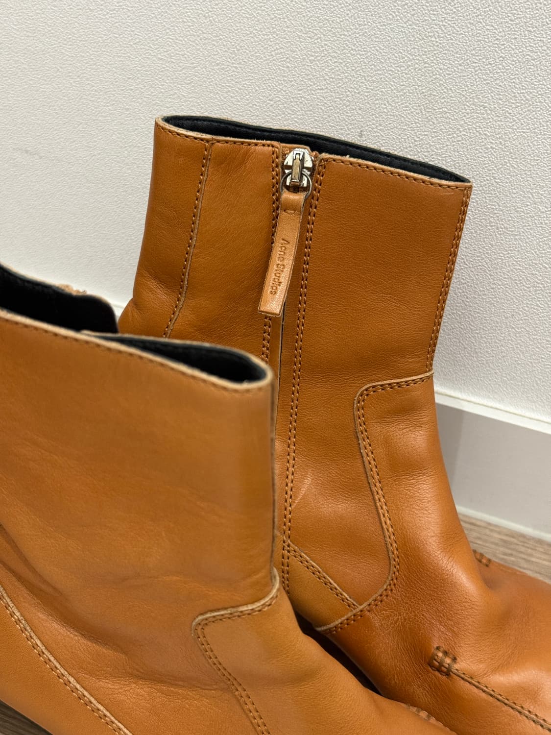 Acne Studios LEATHER BOOTS 37 상품이미지4