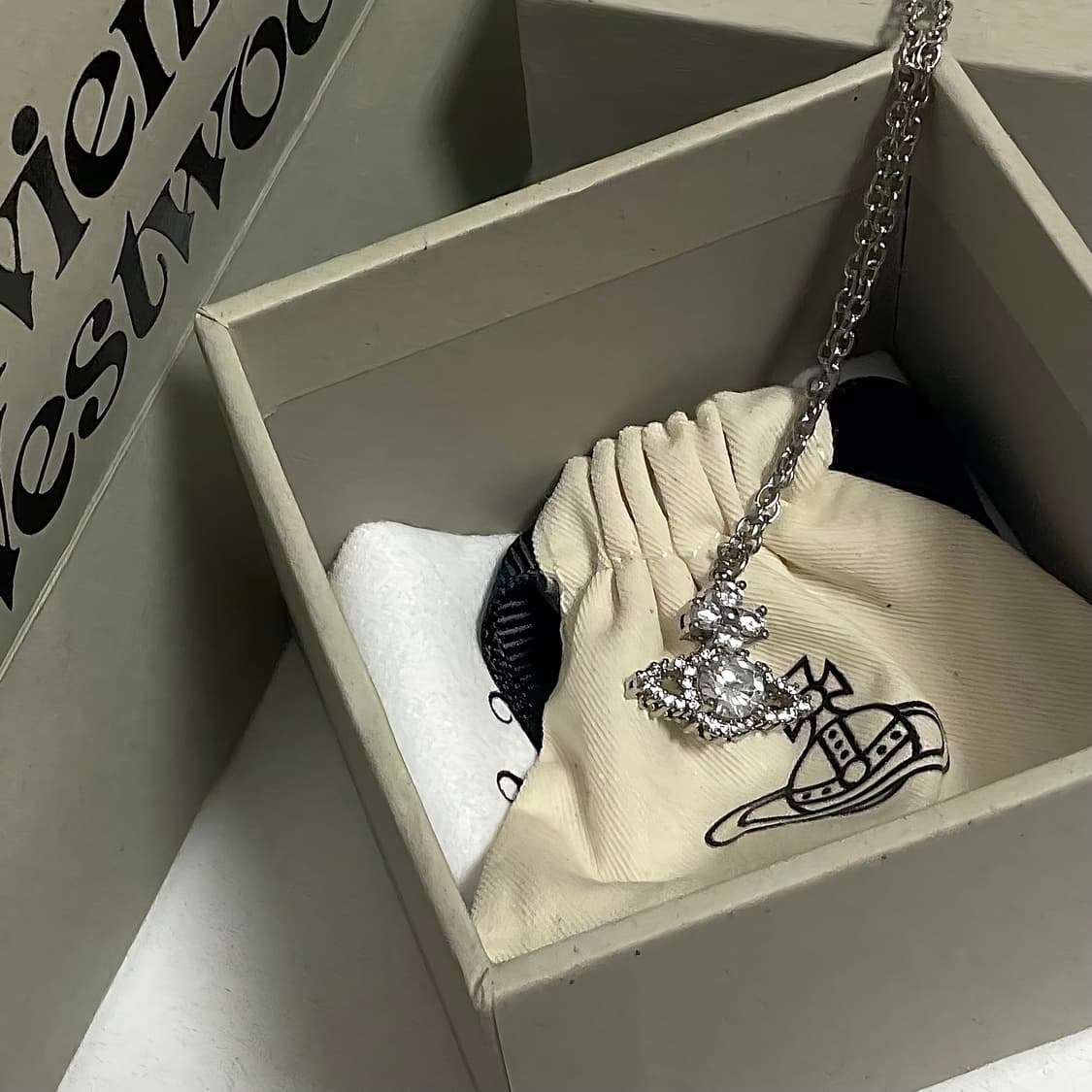 풀박스) 비비안웨스트우드 발렌티나 오알비 펜던트 목걸이 상품이미지1