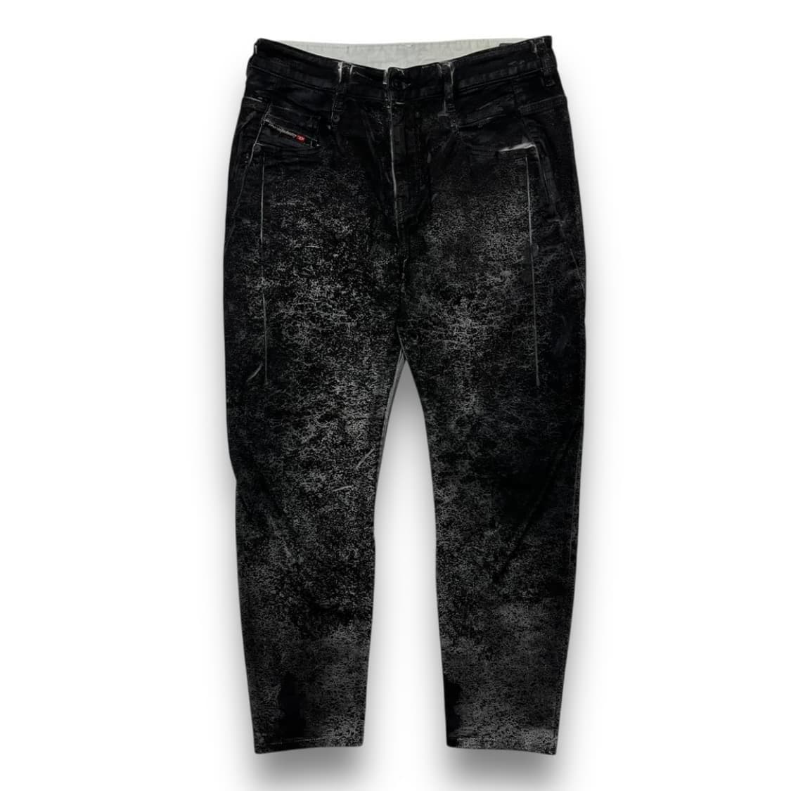 디젤 테이퍼드 핏 크랙 다크 락시크 데님 팬츠 상품이미지2