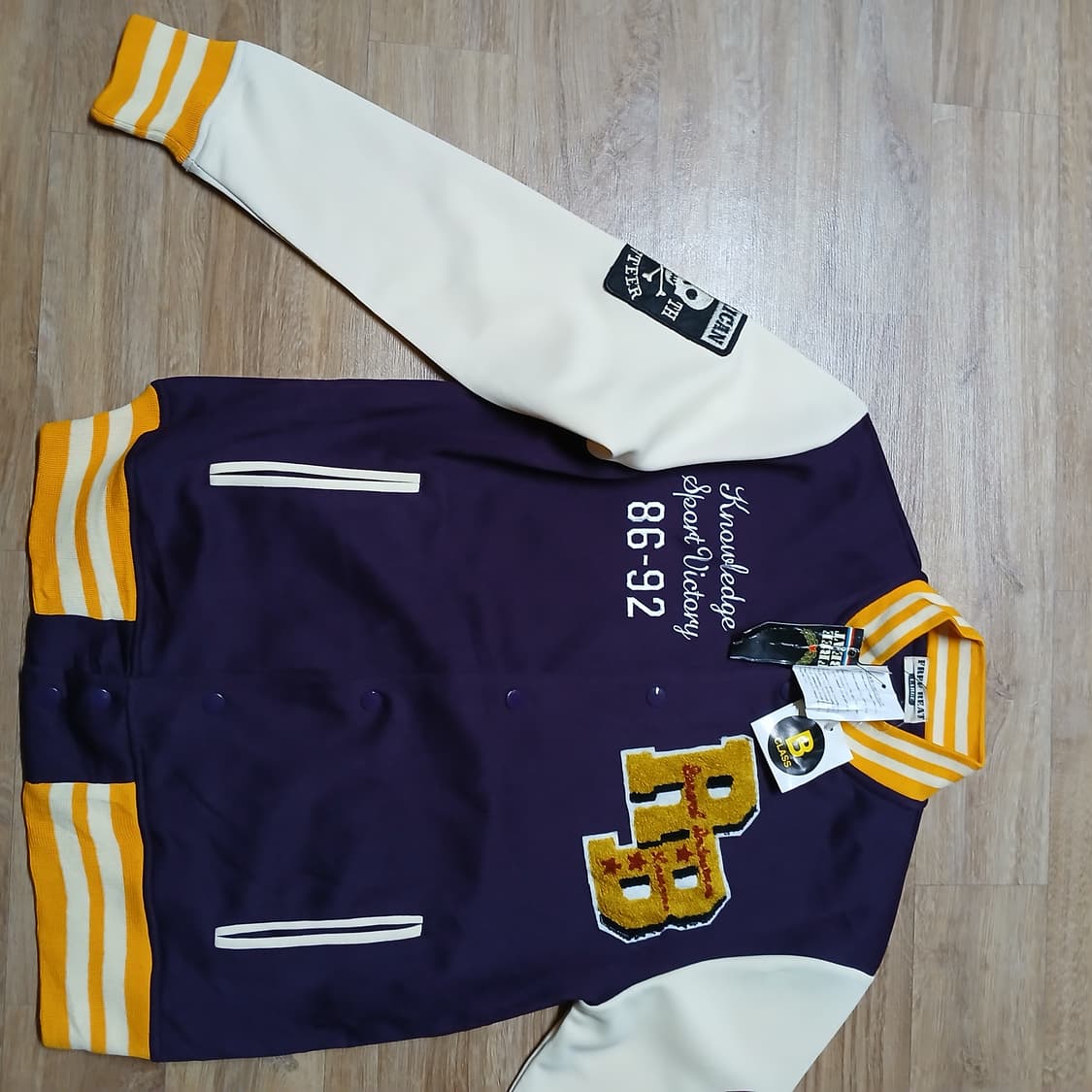 택붙은 미사용 해외판 스컬 바시티 져지 트랙 야구자켓 상품이미지10