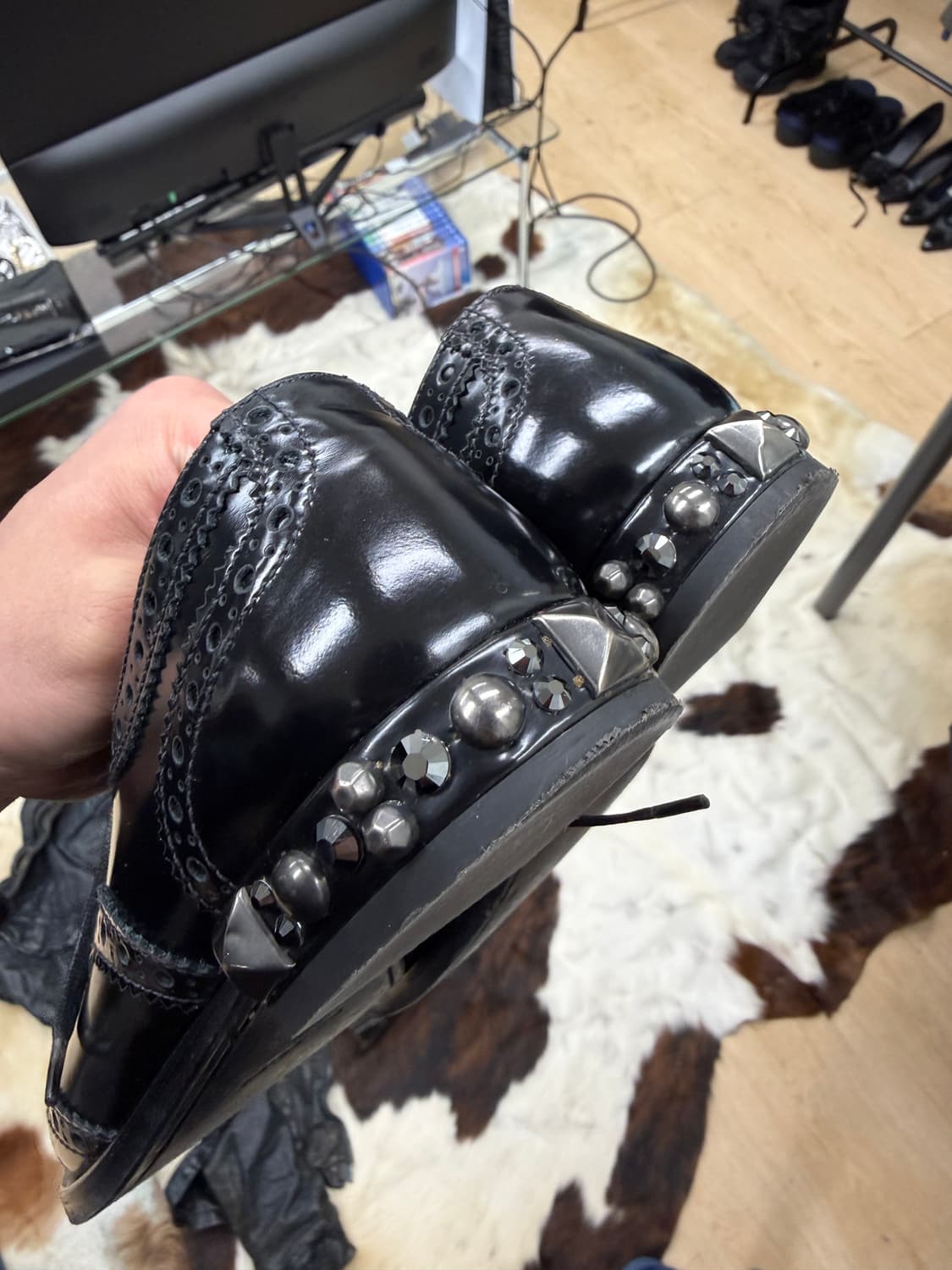 돌체앤가바나 스터드 윙팁 더비슈즈 상품이미지8