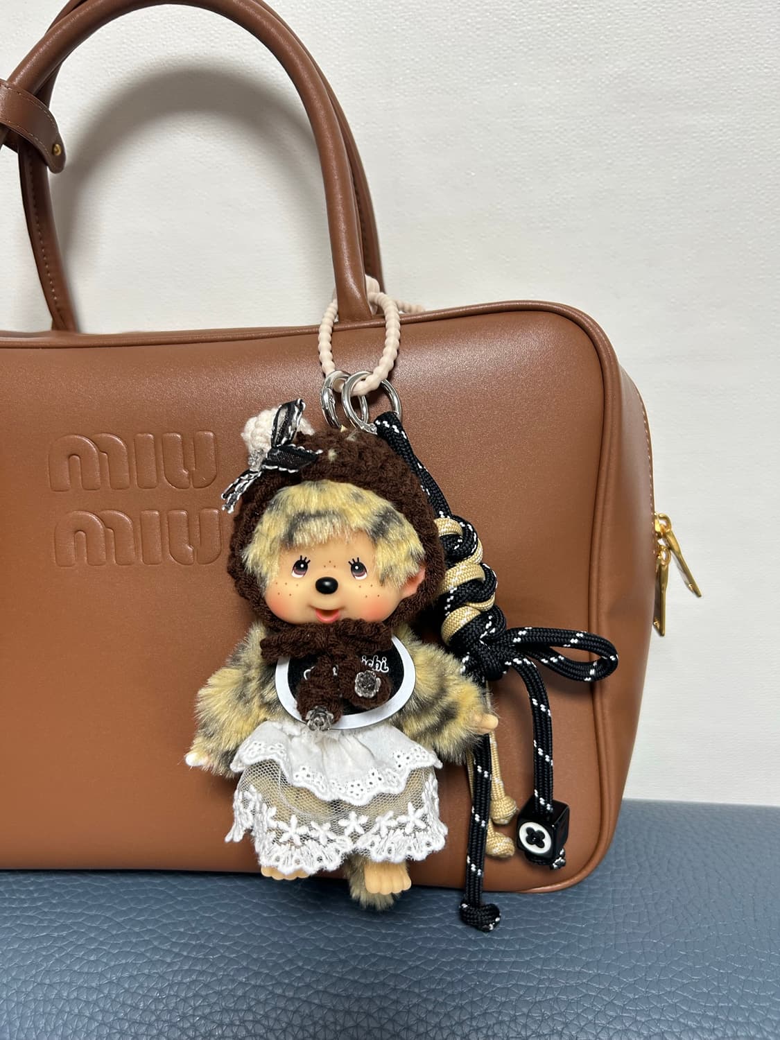 (10)정품몬치치🐆🤎보넷 & 화이트 레이스  커스텀키링 상품이미지6