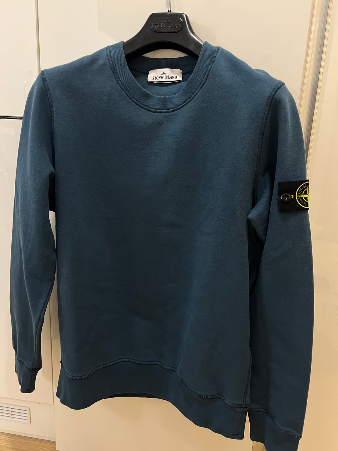 23fw 스톤아일랜드 오션블루맨투맨 M (새상품급) 상품이미지1