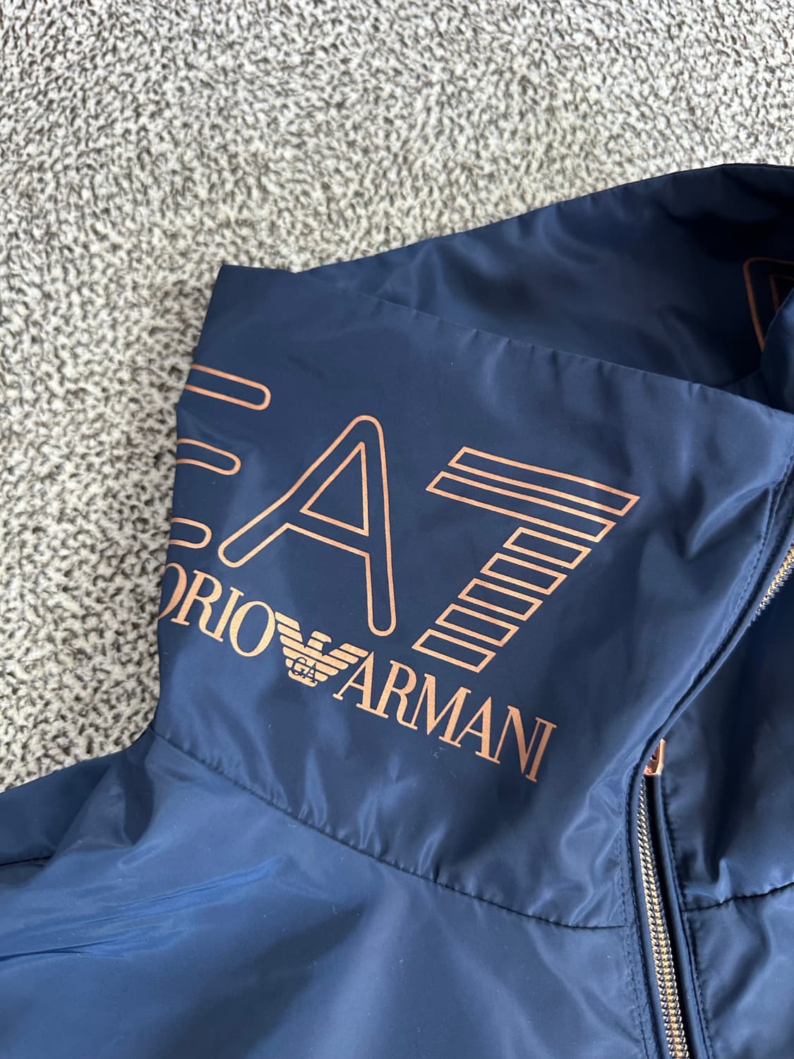 엠포리오 아르마니 ea7 바람막이 상품이미지3