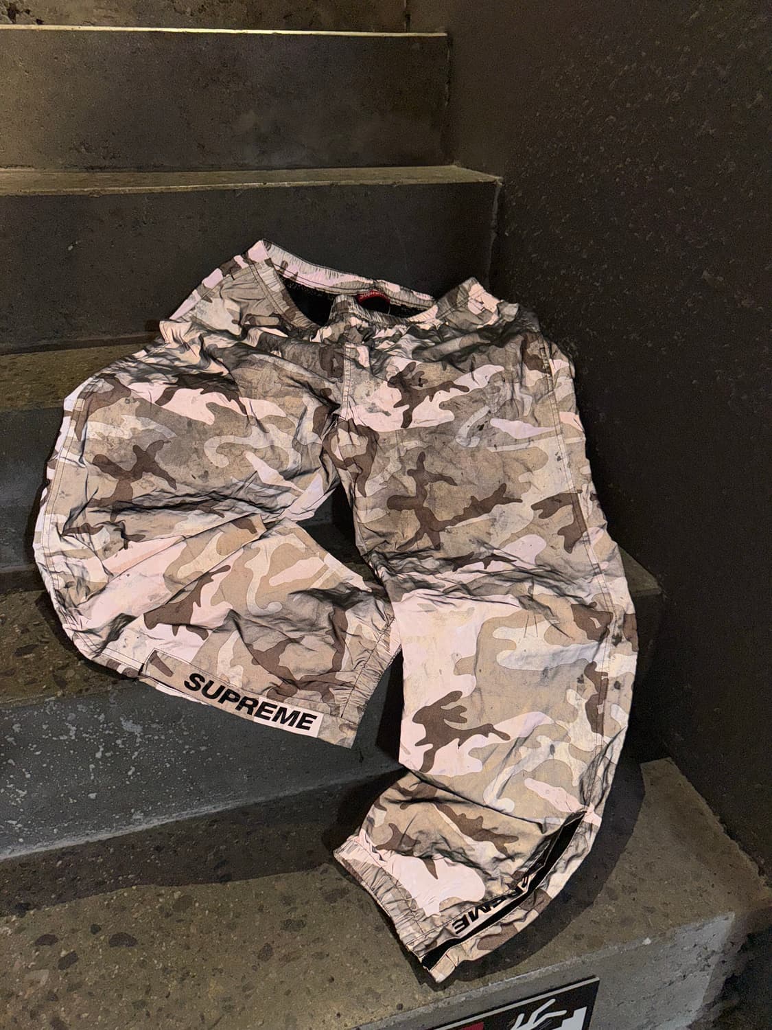 슈프림 리플렉티브 웜업팬츠  상품이미지3