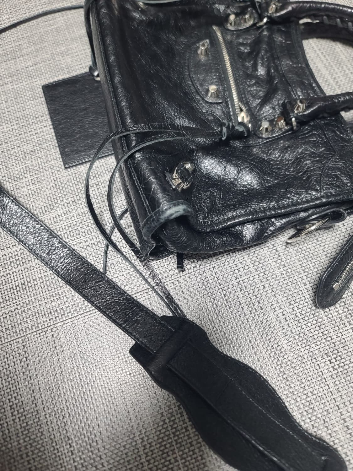 ... 직거래 예약중 상품이미지4