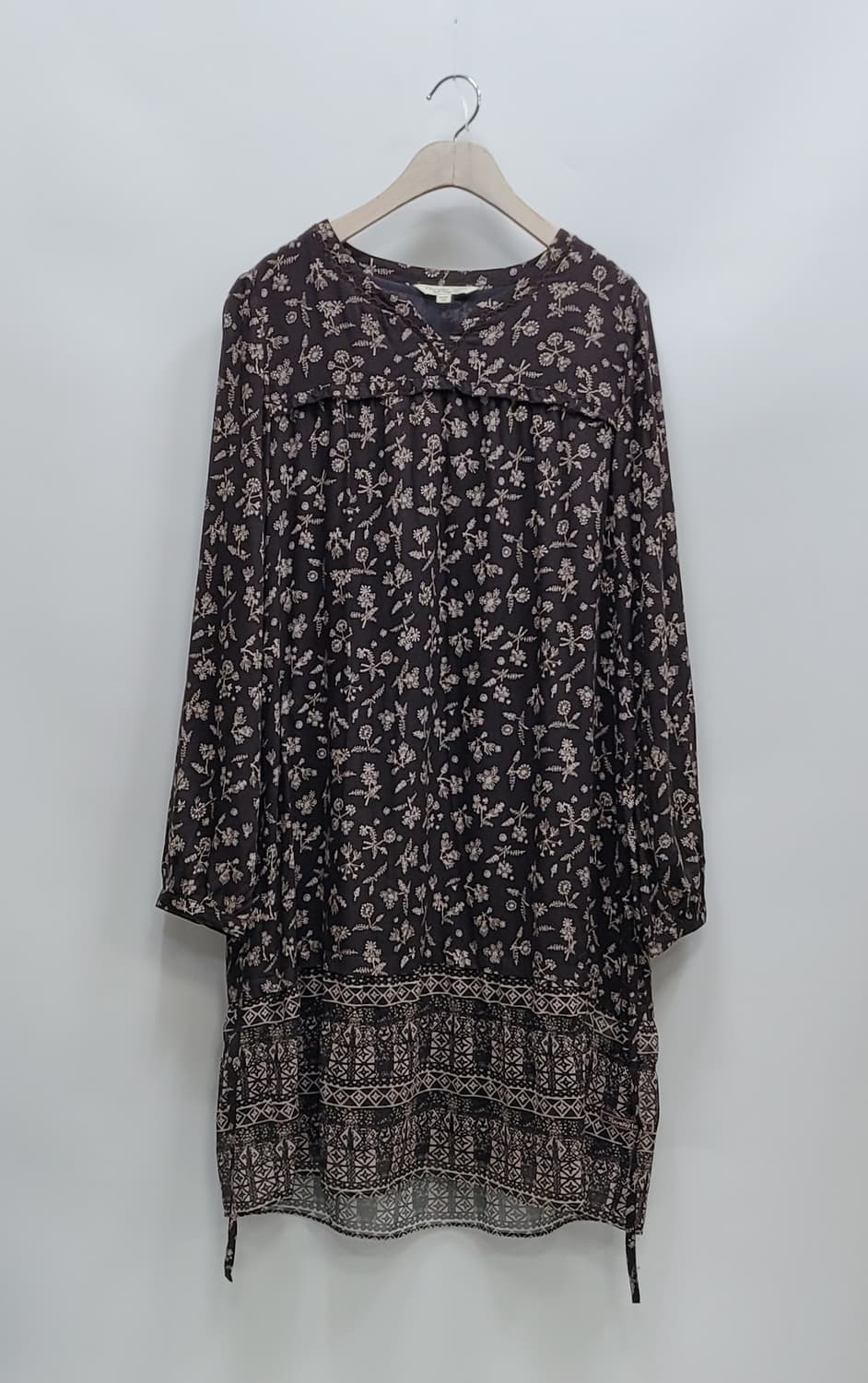 써스데이아일랜드 레이온 원피스 / 여 M (90-165)
 상품이미지1