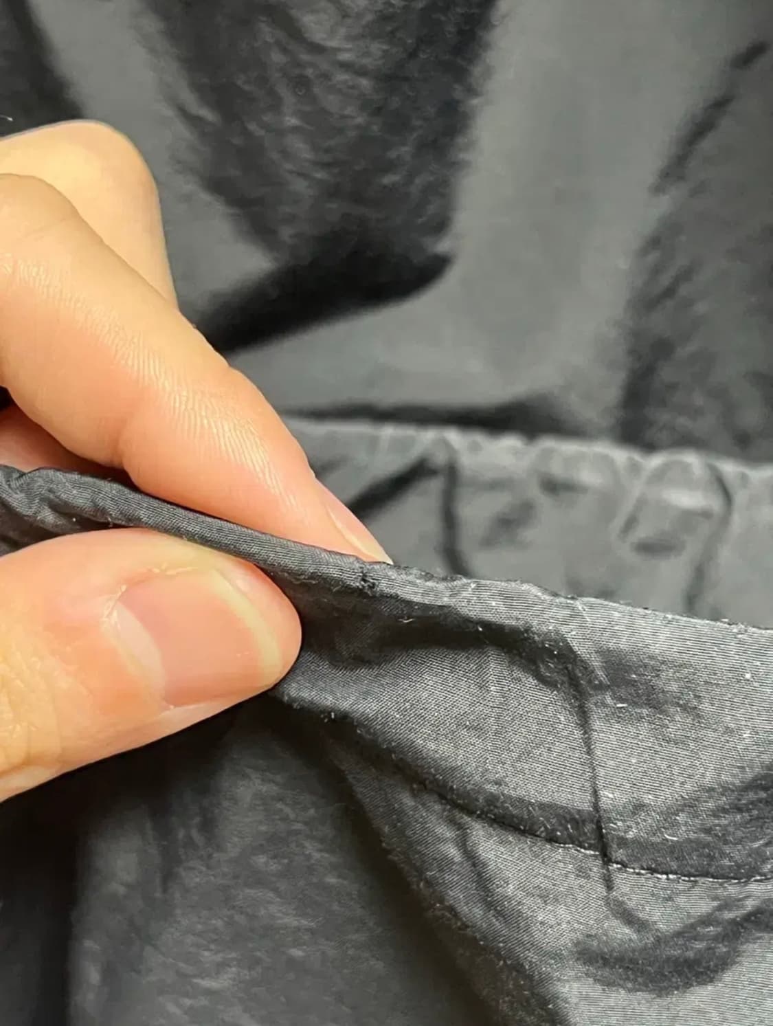 [4] 폴리테루 1011 나일론 트랙 팬츠 플로럴 파이프드 블랙 상품이미지4