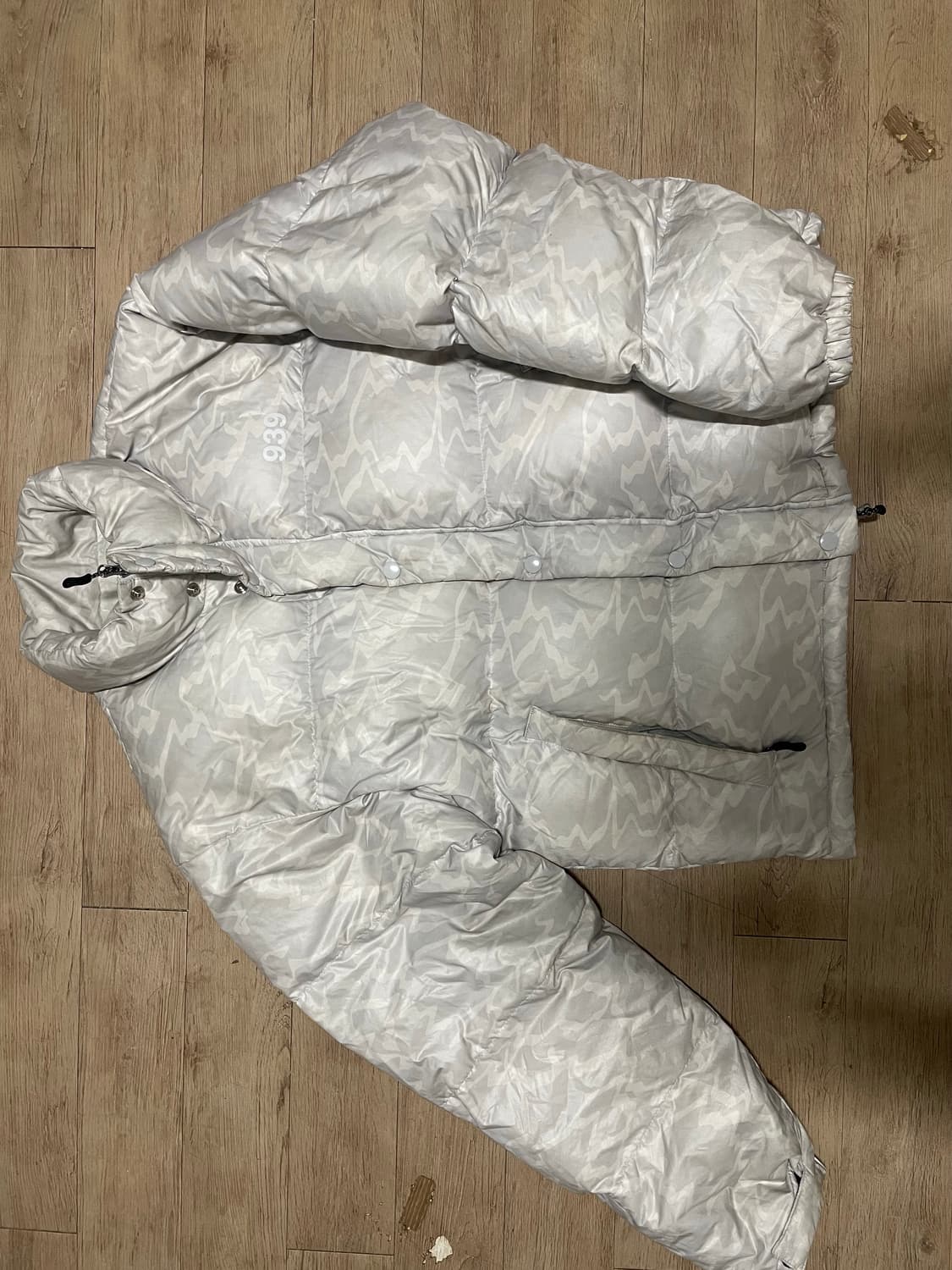 아카이브 볼드 NOISE PUFFER DOWN JACKET (GRAY) 상품이미지9