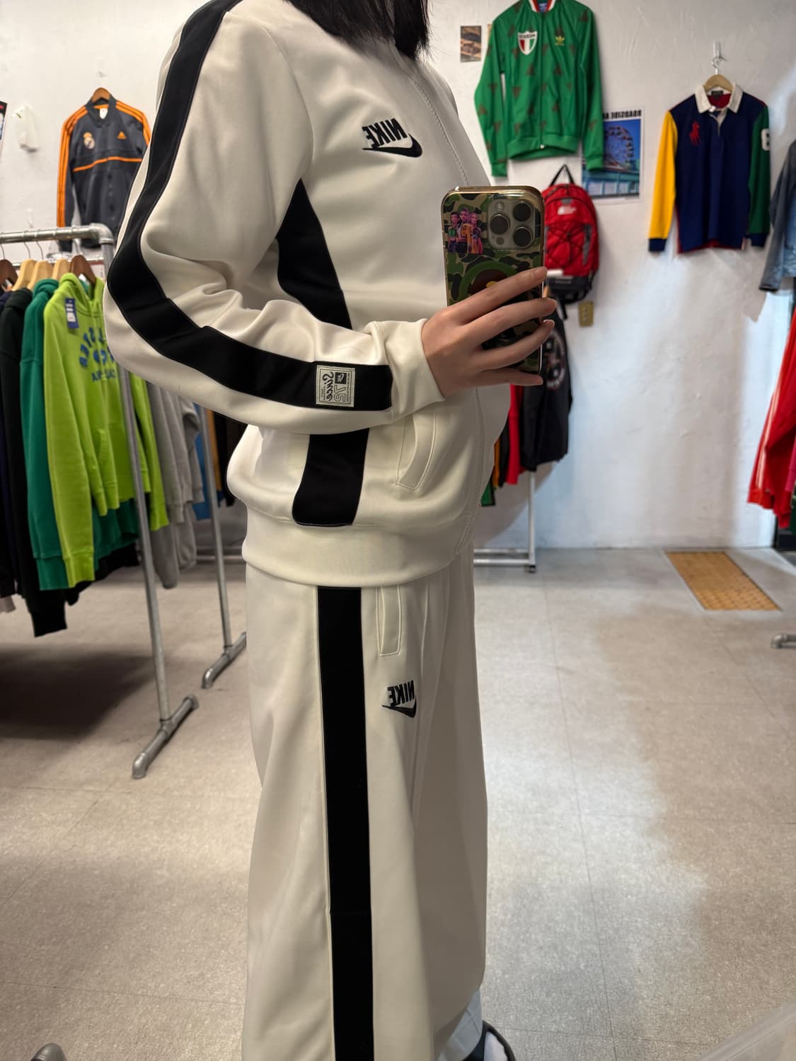 나이키 NSW 스우시 화이트 우먼스 트랙탑 셋업 S 상품이미지2