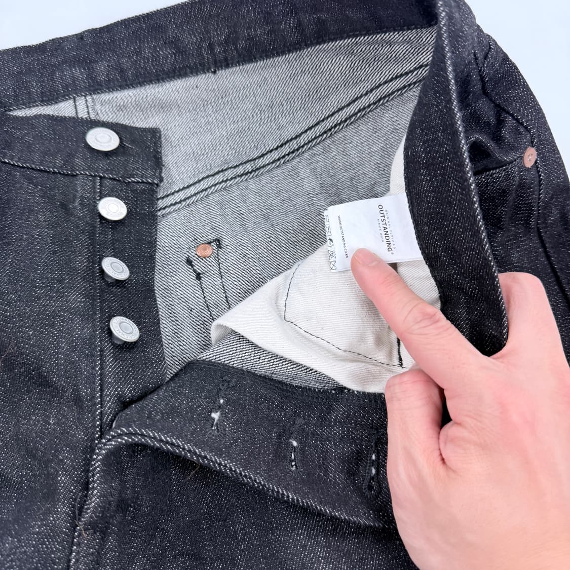 아웃스탠딩 40S SELVEDGE STRAIGHT PANTS  블랙 상품이미지4