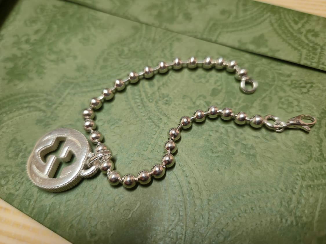 구찌 인터로킹 G 실버 여성 팔찌 상품이미지2