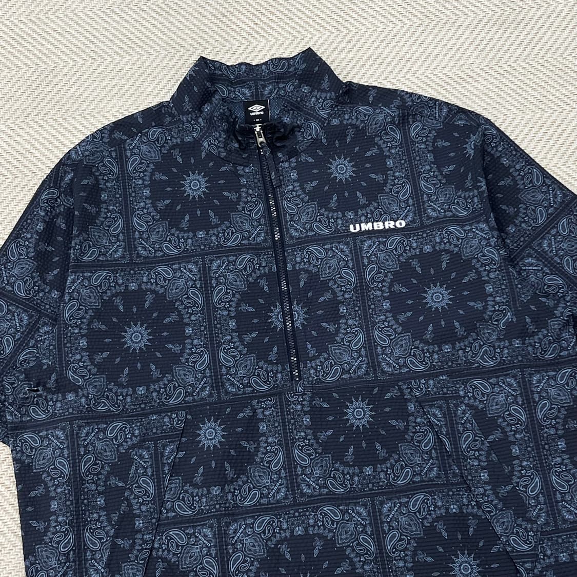 엄브로 페이즐리 하프웜업 r3428 상품이미지3