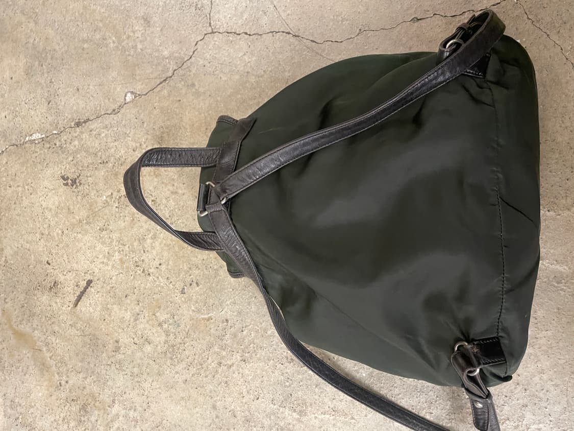 프라다 포코노 백팩 그린 상품이미지2