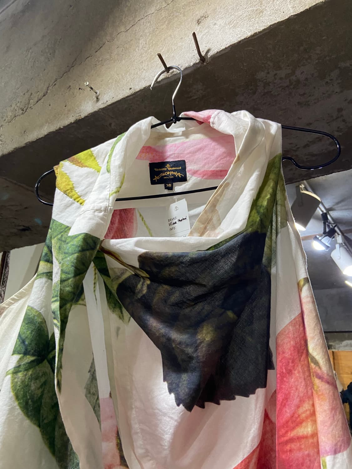 vivienne westwood 비비안 웨스트우드 플라워 노슬리브 상품이미지1