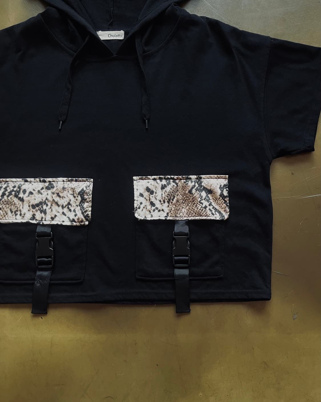 Chulatte Python Pocket 1/2 Hood T-Shirt 상품이미지4