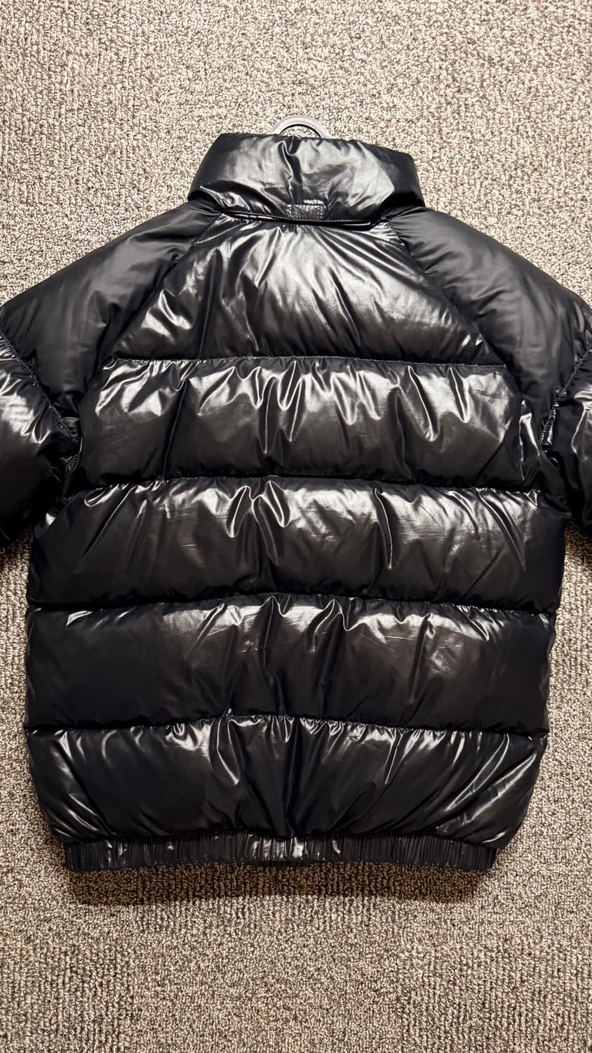 피레넥스 유광 빈티지 미씩 블랙 패딩 M 상품이미지2