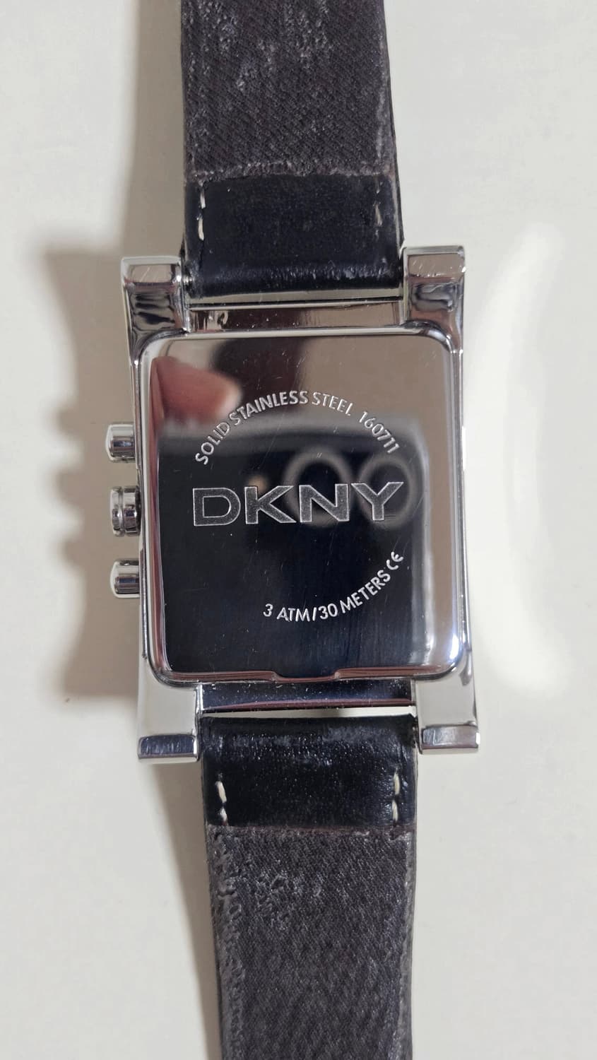 DKNY (도나카란 뉴욕)사각 실버 크로노그래프 남성 손목시계 상품이미지7