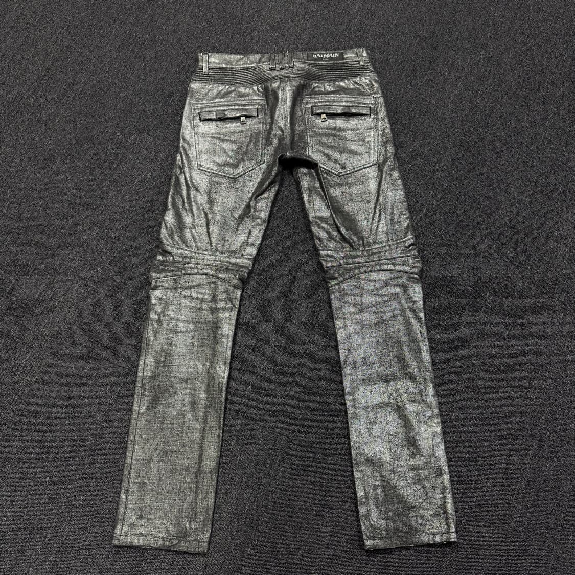 발망 14s 메탈릭 블랙실버 워싱 코팅데님 팬츠 상품이미지4