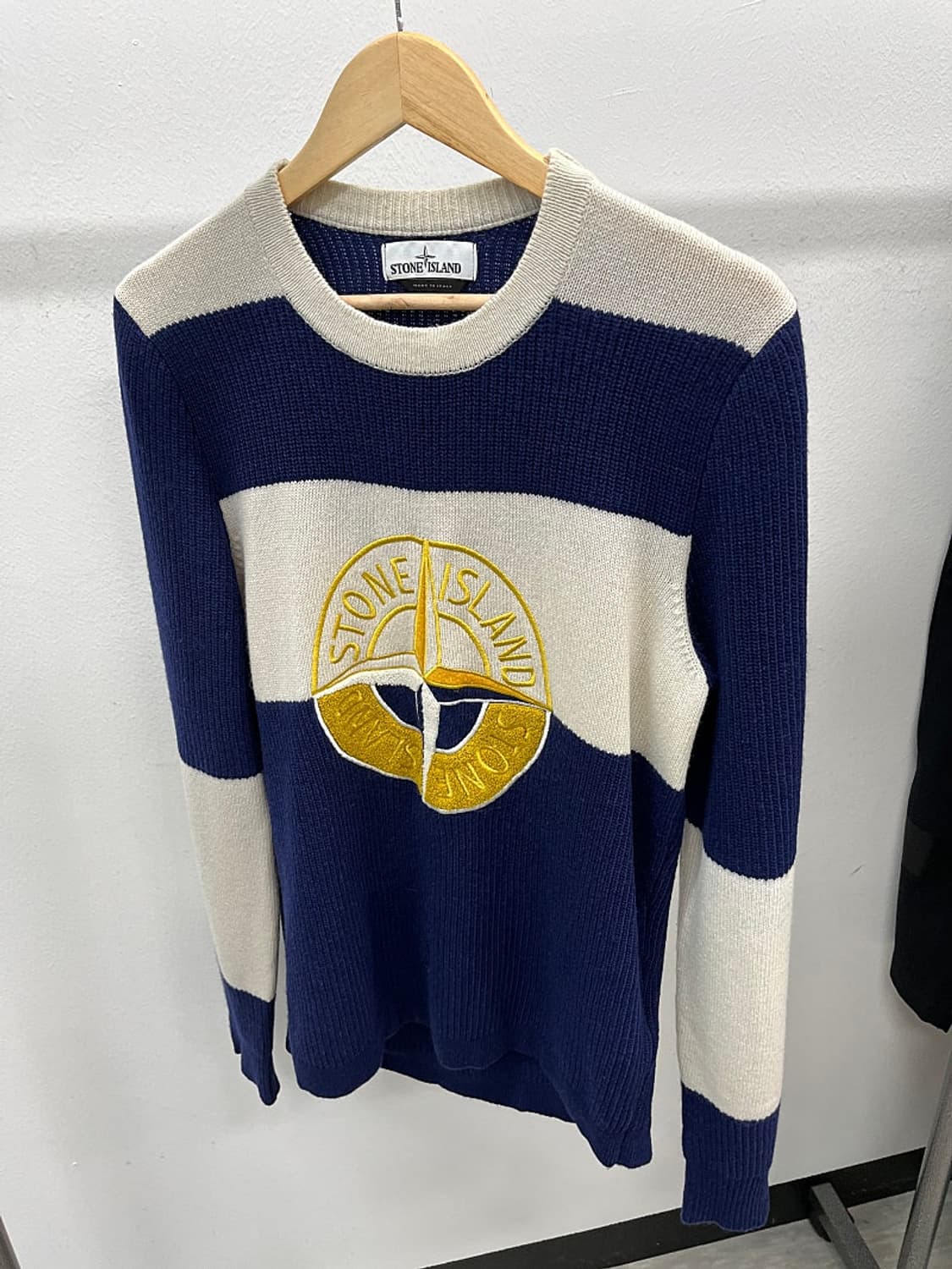 100) 스톤아일랜드 로고자수 니트  상품이미지1