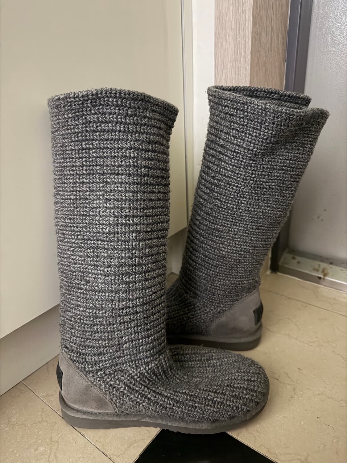 어그 클래식 카디 니트부츠 230 상품이미지2