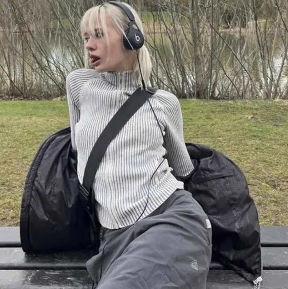 y2k 빈티지샵 루즈핏 하이넥 골지 니트 집업 상품이미지2