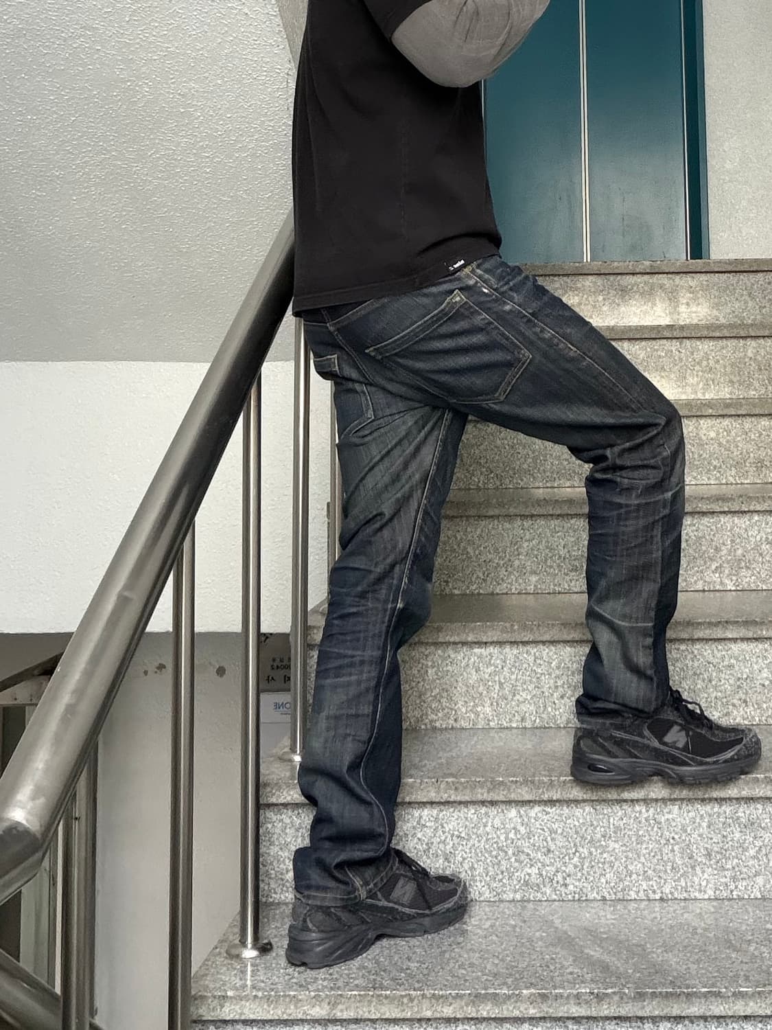 a272) 30 버버리 슬림핏 데님팬츠 상품이미지3