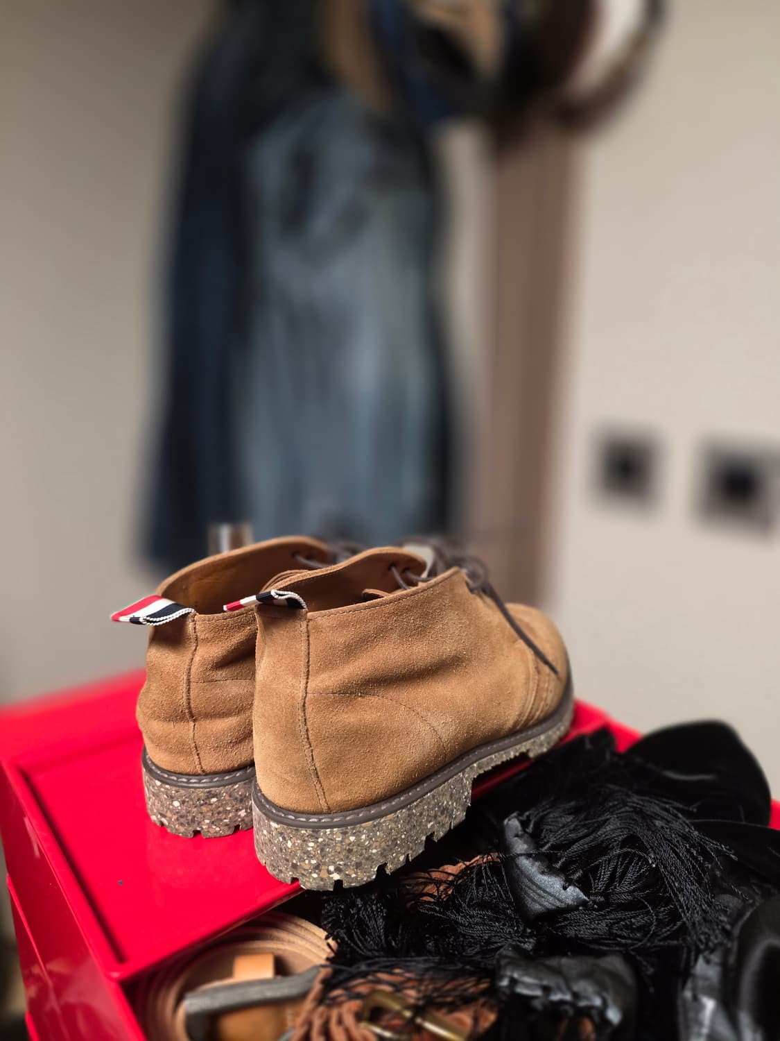 (영국산) 톰브라운 탄 스웨이드 윙팁 처카부츠
 상품이미지2