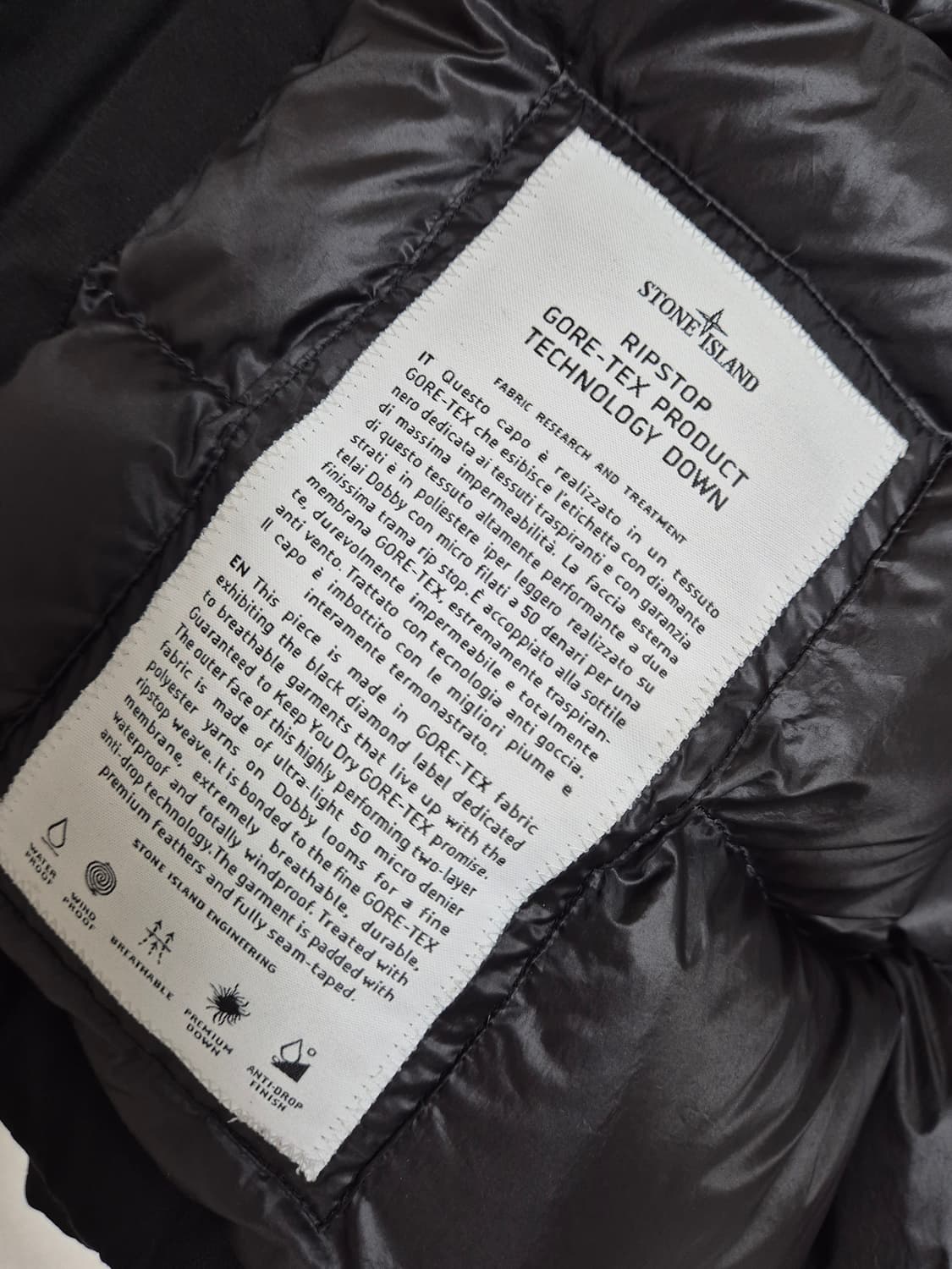 스톤 아일랜드 40330 립스탑 고어텍스 콘 팩라이트 다운 자켓 블랙 M 상품이미지6